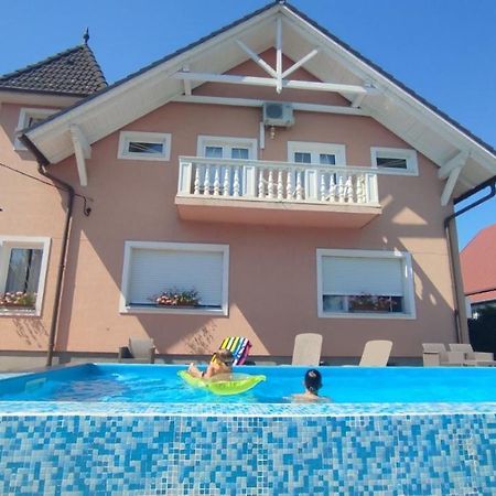 Ferienwohnung Greta Haz Balatonlelle Exterior foto