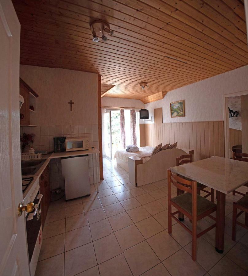 Ferienwohnung Greta Haz Balatonlelle Exterior foto