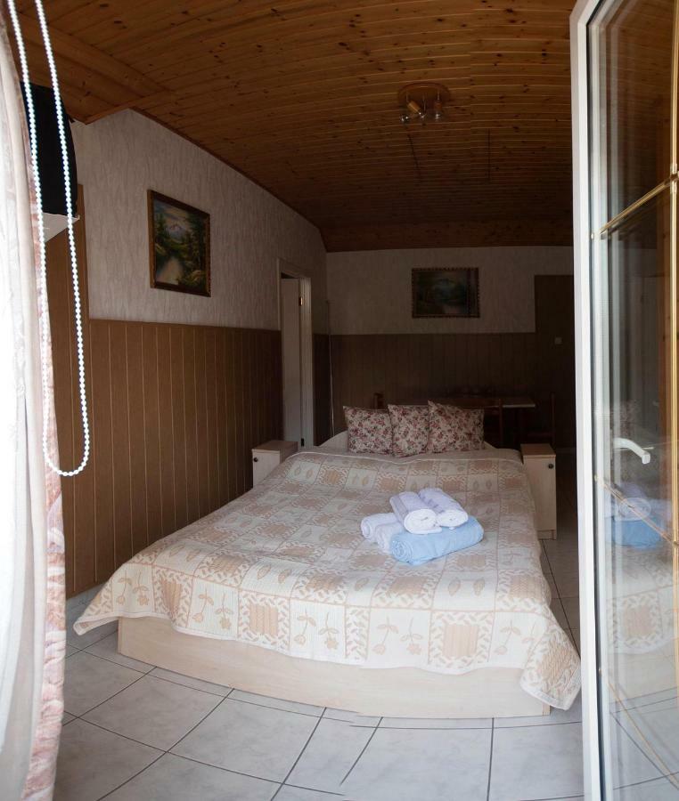Ferienwohnung Greta Haz Balatonlelle Exterior foto