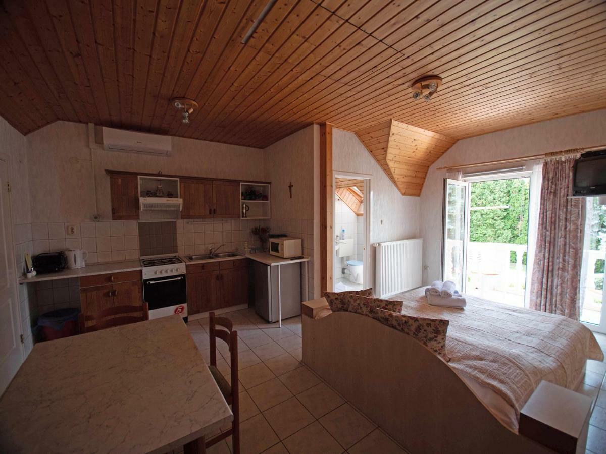 Ferienwohnung Greta Haz Balatonlelle Exterior foto